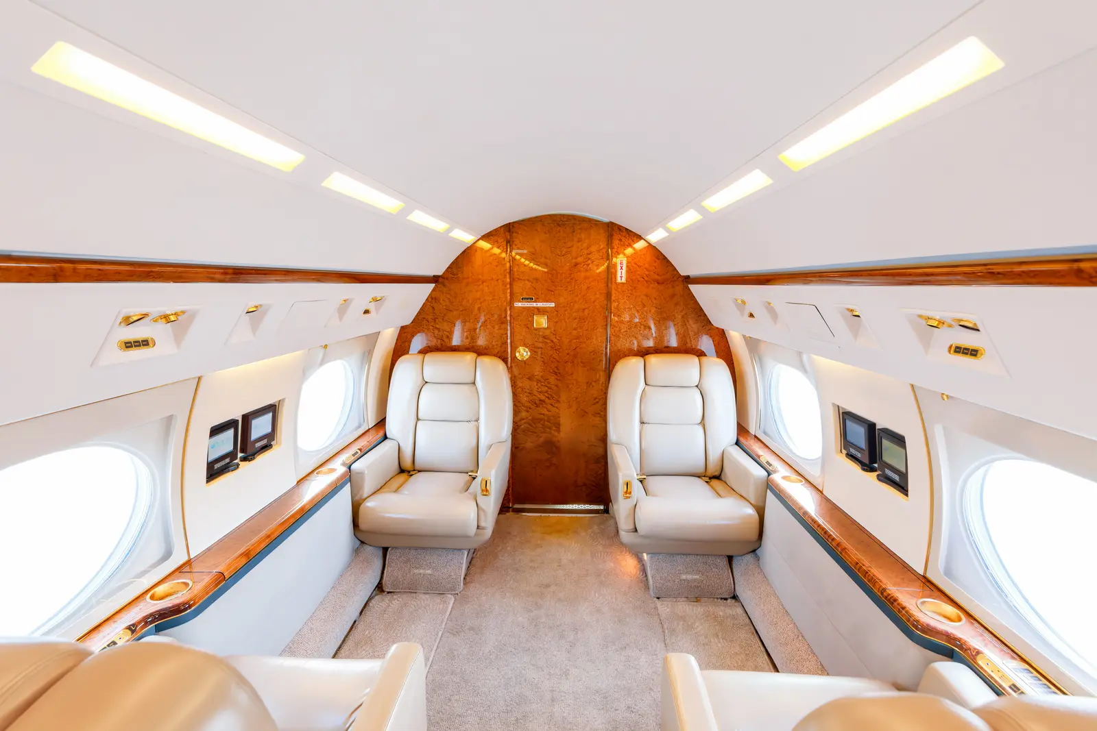 Gulfstream IV-SP N480VR operated by Pegasus Elite Aviation, Inc. photo 5