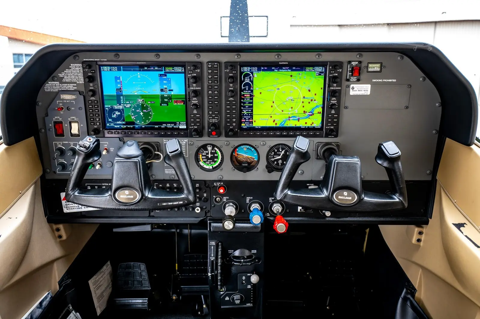 Cessna 182 N482TW operated by Jet Air Inc. photo 2