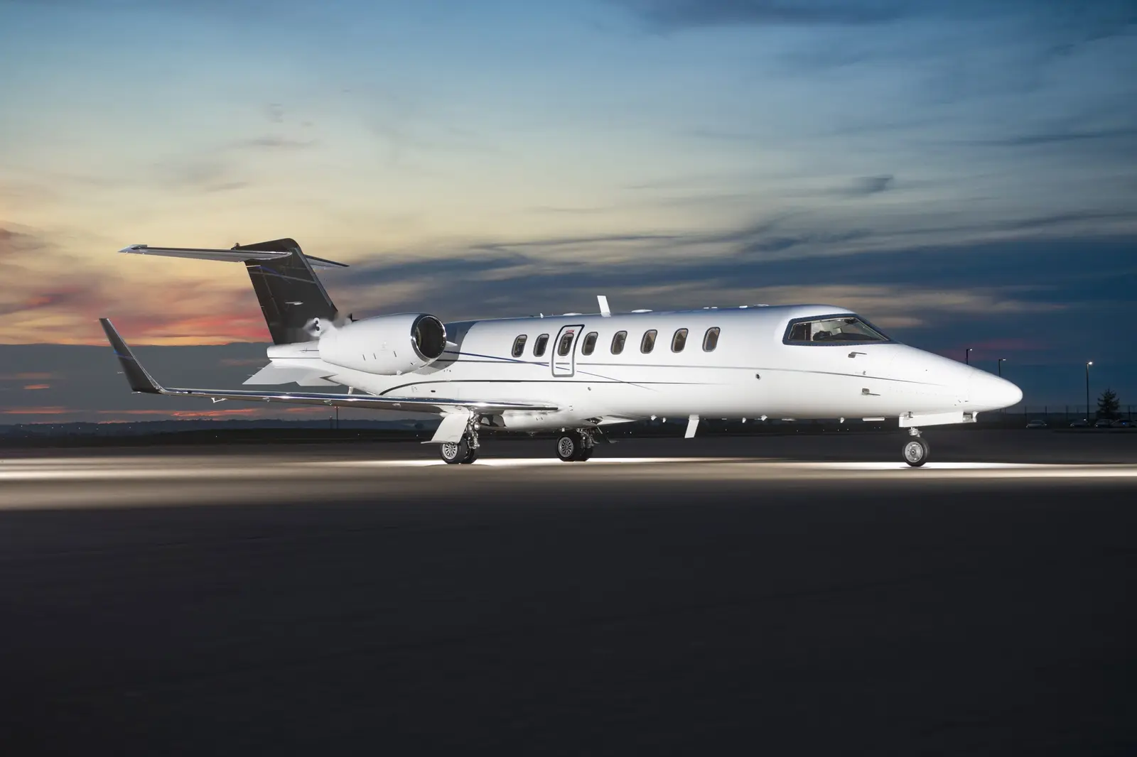 Bombardier Learjet 45 N483SC operated by Four Corners Aviation photo 4