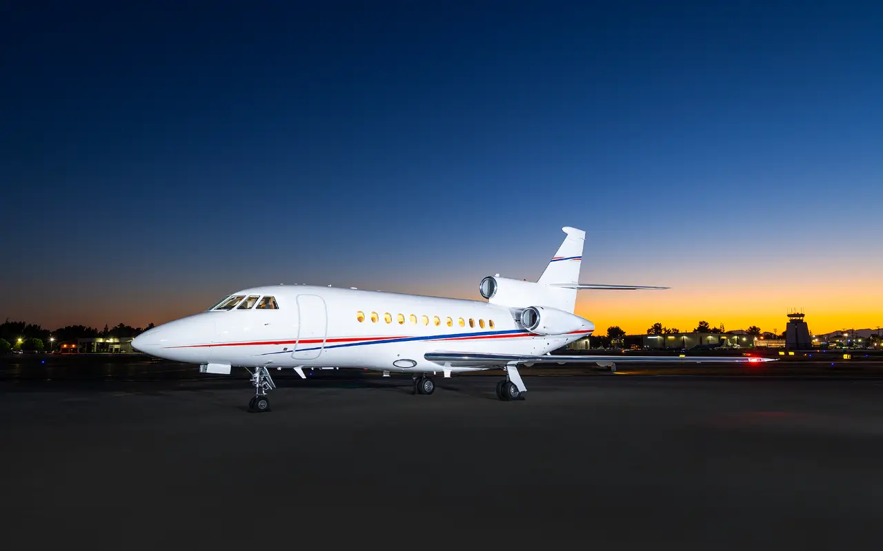 Dassault Falcon 900C N48KZ operated by Clay Lacy Aviation, Inc. photo 2