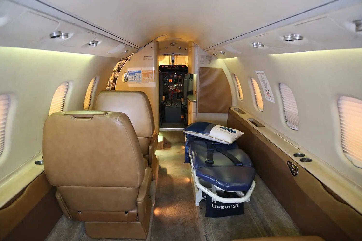 Bombardier Learjet 60 N491CP operated by ATI Jet Executive Charter photo 5