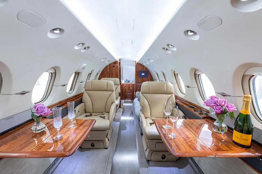 Beechcraft Hawker 900XP N491WB operated by NeaJets photo 2