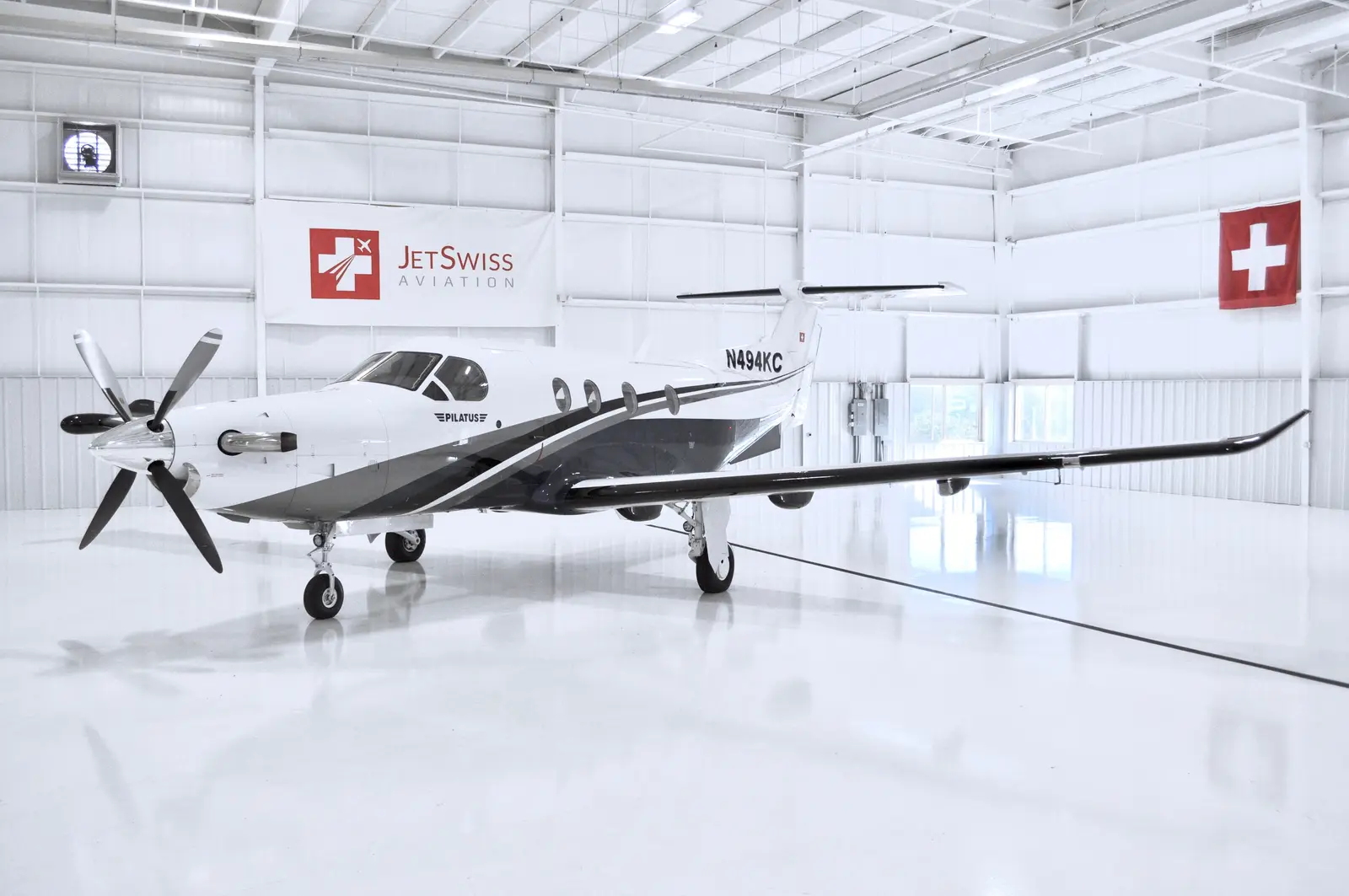 Pilatus PC-12/47 NG N494KC operated by Pacific Coast Jet photo 2