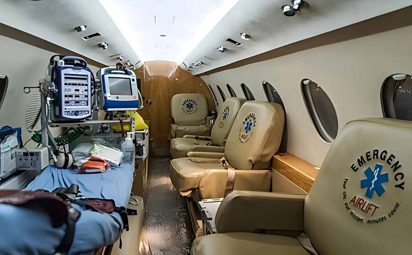 Dassault Falcon 50 N496ED operated by Century Aviation, Inc. photo 5