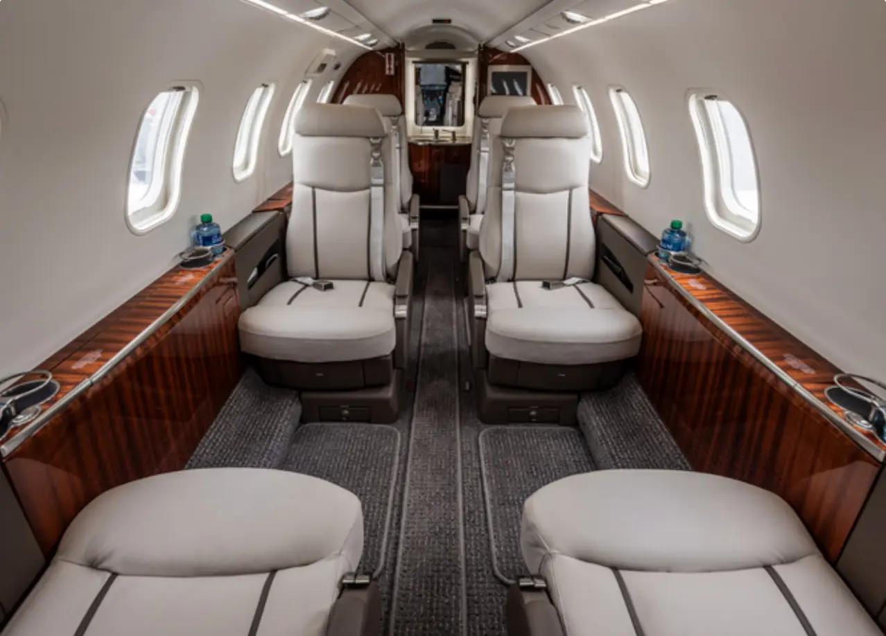 Bombardier Learjet 40 N499GS operated by JetRight photo 3