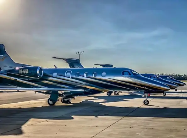 Embraer Phenom 300 N4B