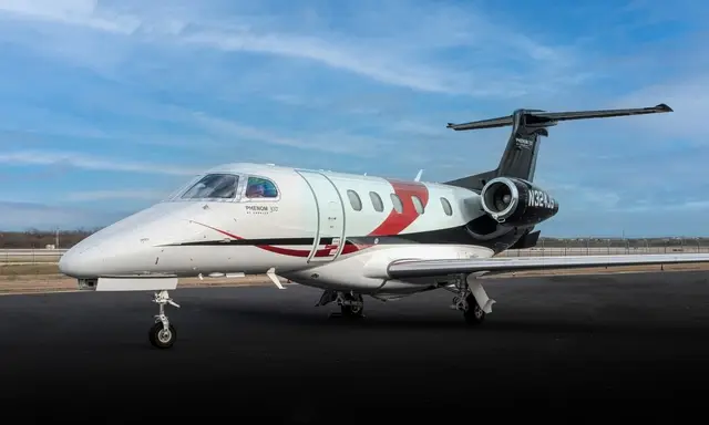 Embraer Phenom 300 N4MT operated by Jet Linx Aviation, LLC photo 4