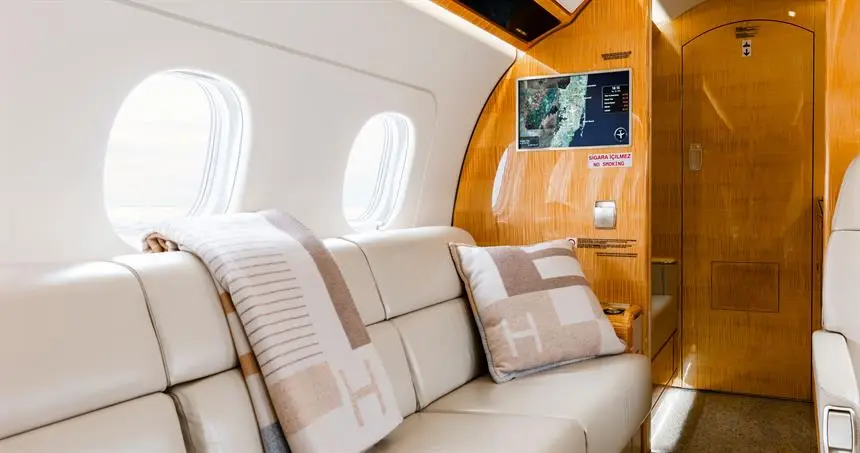 Embraer Legacy 500 N500VC operated by Reliance Jet photo 4