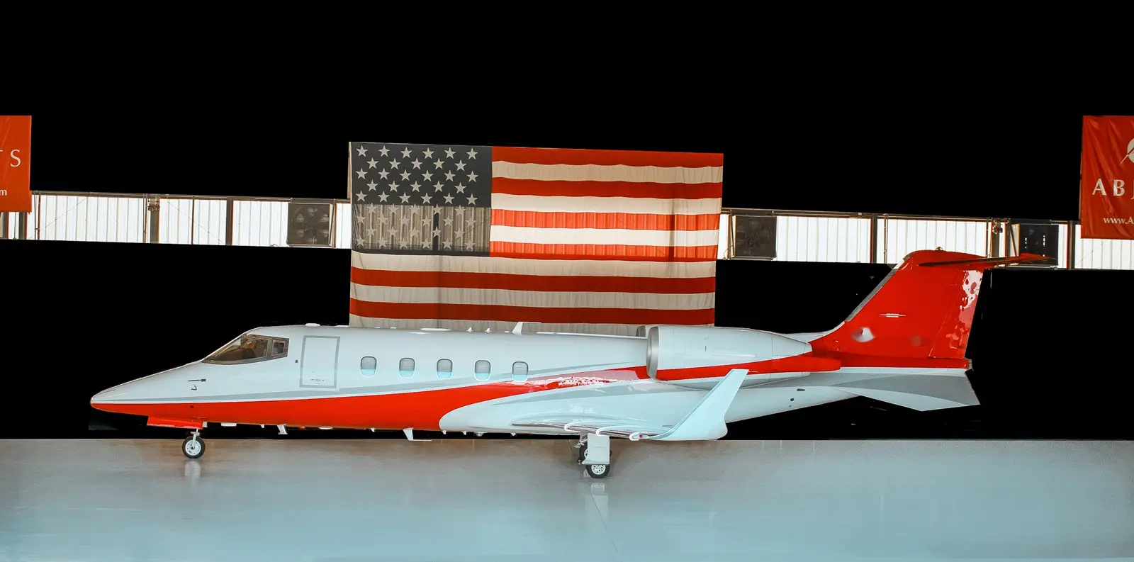 Bombardier Learjet 60 N502AB operated by AB Jets photo 6