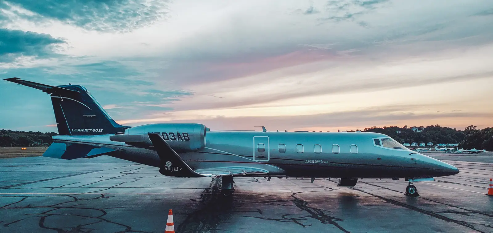 Bombardier Learjet 60 N503AB operated by AB Jets, exterior