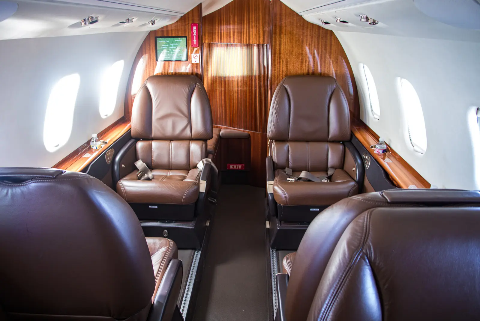 Bombardier Learjet 60 N503AB operated by AB Jets photo 2