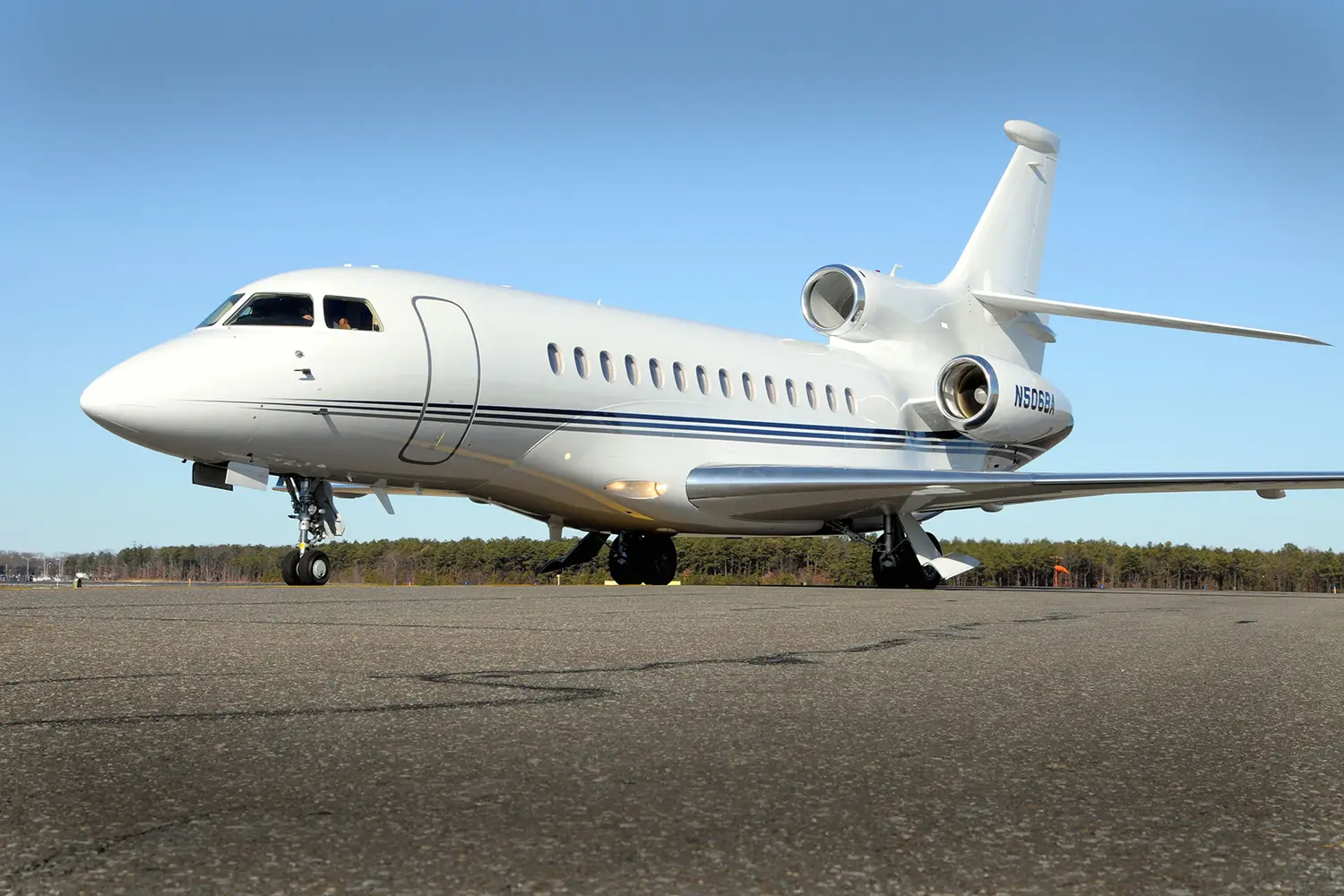 Dassault Falcon 7X N506BA operated by Executive Fliteways, Inc., exterior