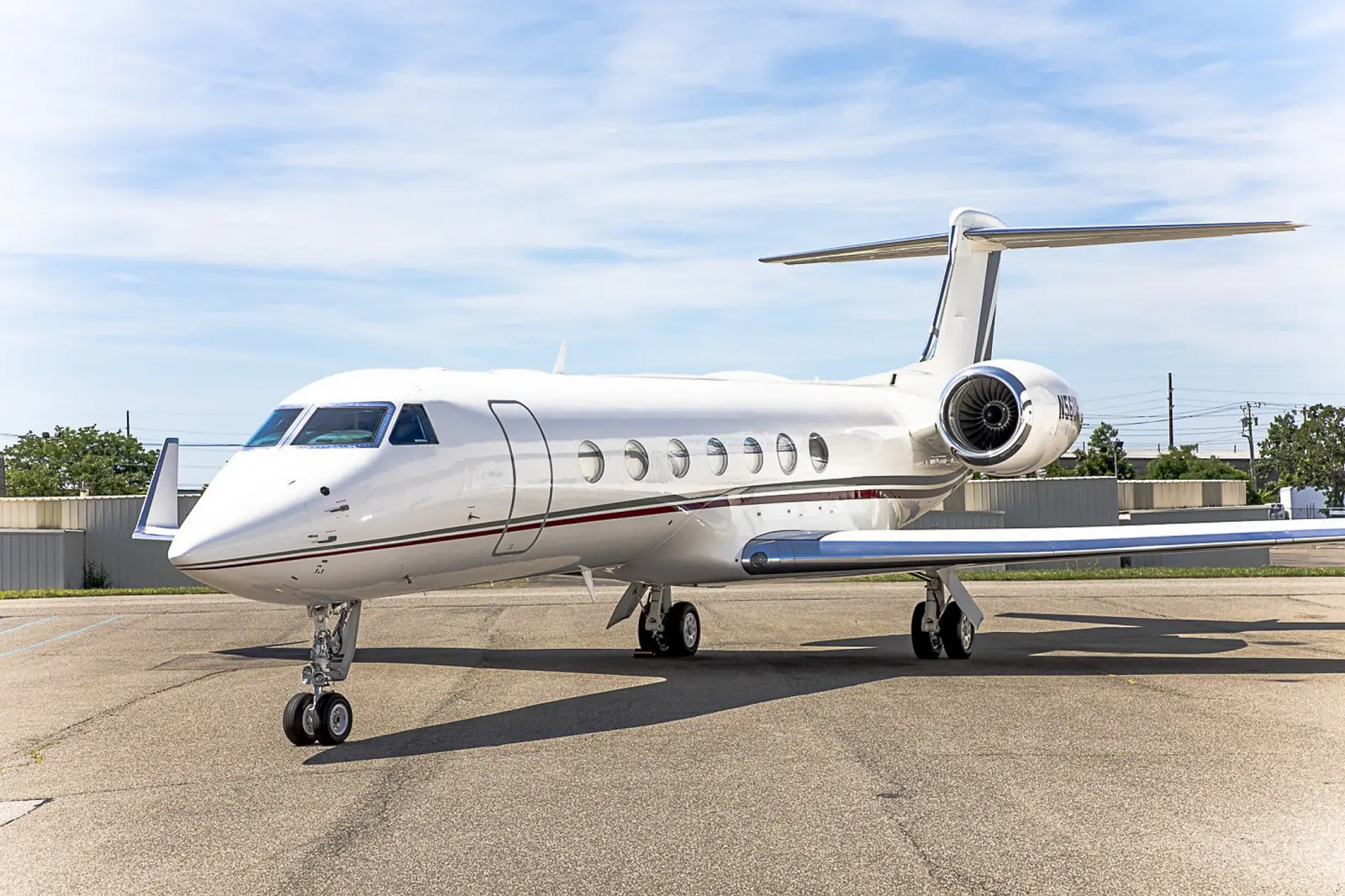 Gulfstream G500 N508CK operated by STAJets, exterior