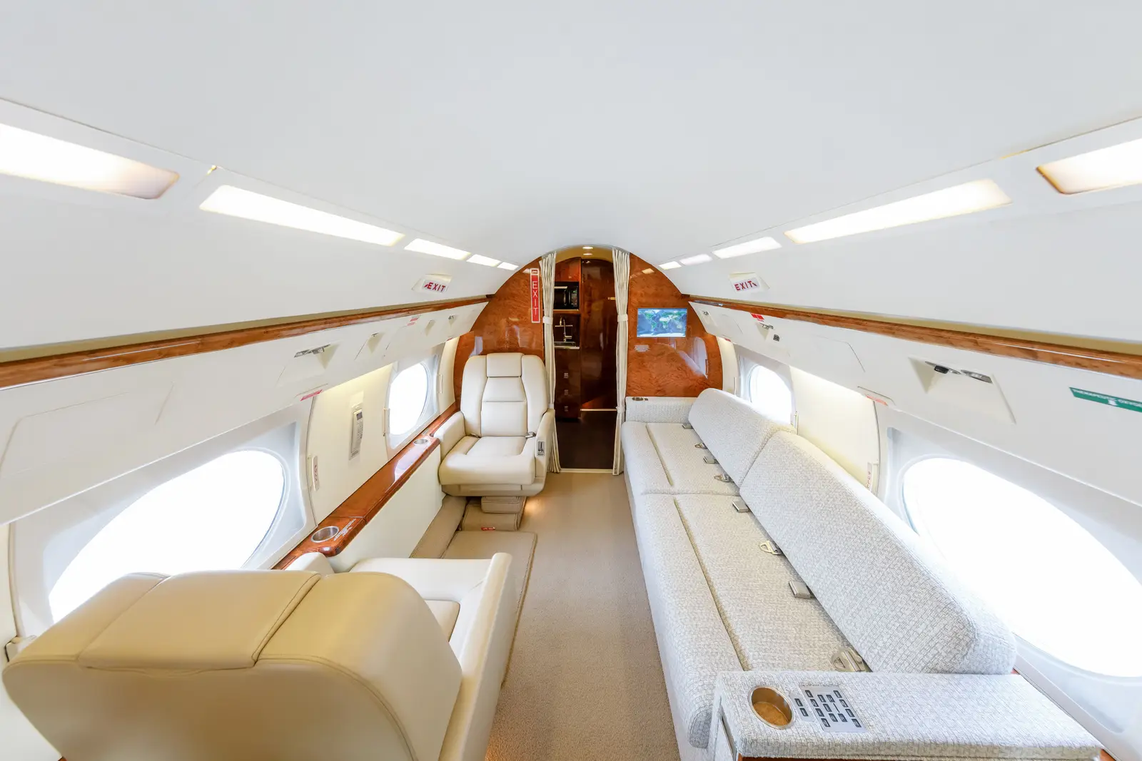 Gulfstream IV-SP N509CQ operated by Pegasus Elite Aviation, Inc. photo 4