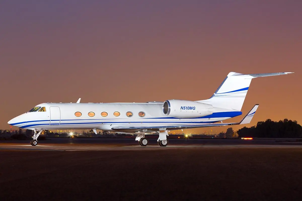 Gulfstream IV-SP N510MG operated by STAJets, KSNA, exterior
