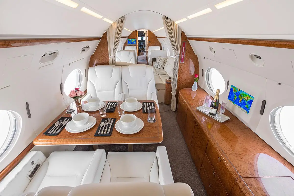 Gulfstream IV-SP N510MG operated by STAJets, KSNA photo 2