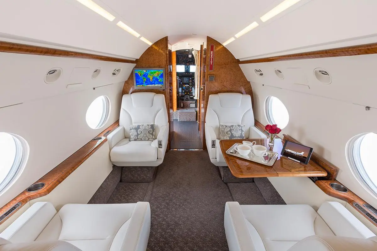 Gulfstream IV-SP N510MG operated by STAJets, KSNA photo 5