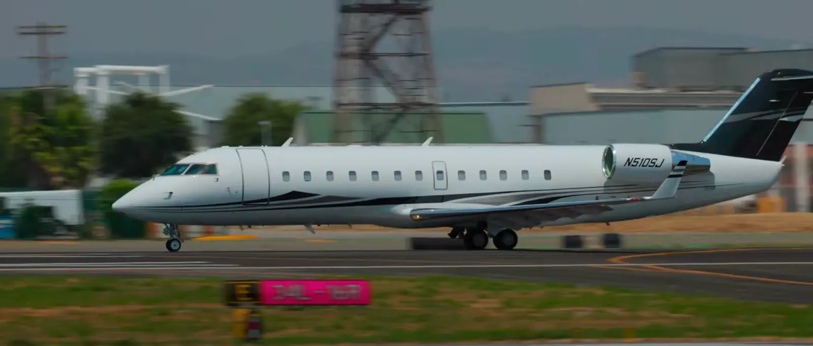 Bombardier Challenger 850 N510SJ operated by Mac Air Group, exterior