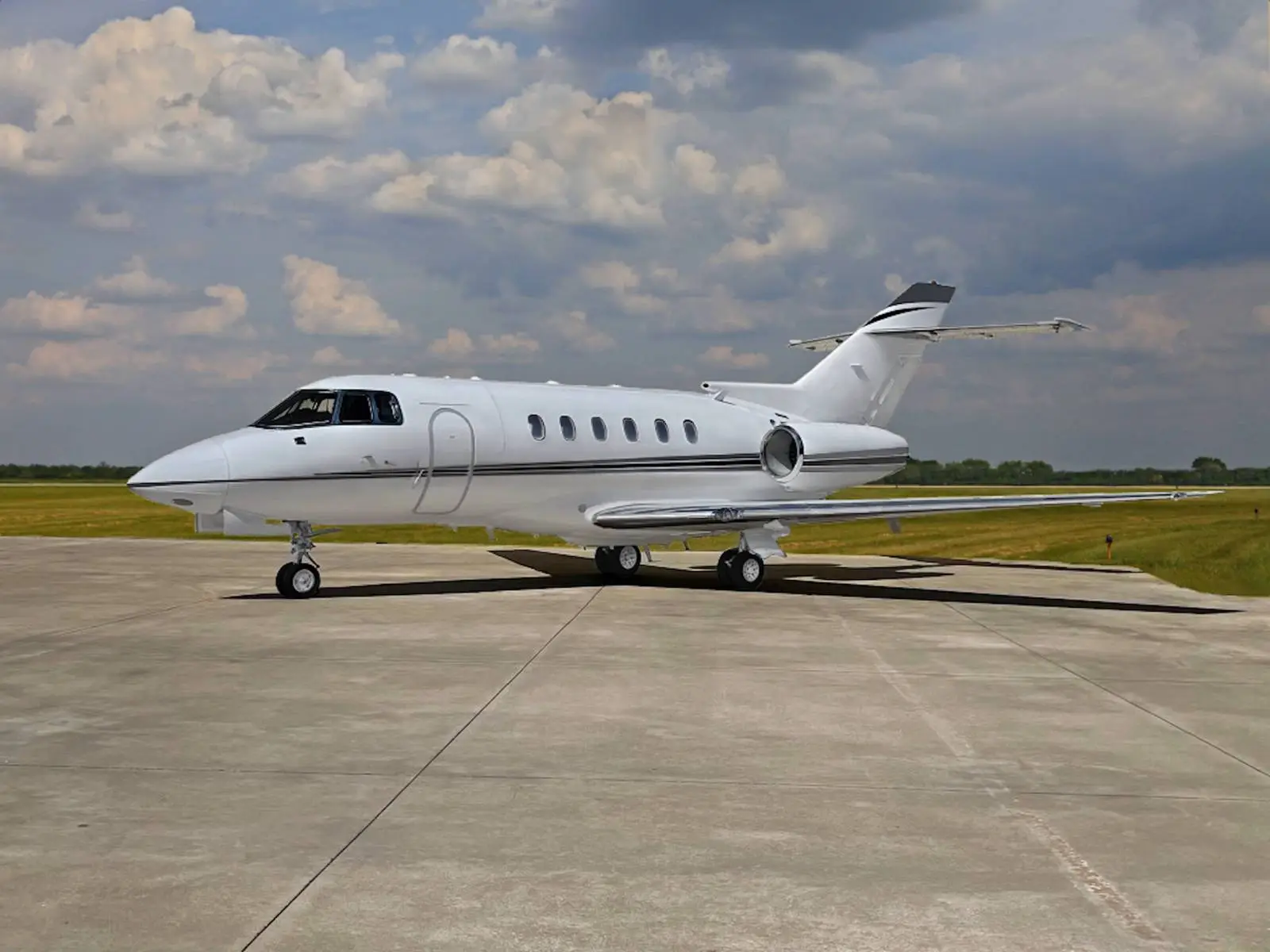 Beechcraft Hawker 800XP N511JC operated by DuPage Aerospace, KDPA, exterior