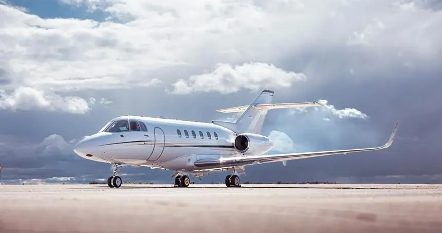 Beechcraft Hawker 800XP N513BE operated by Premier Private Jets photo 2