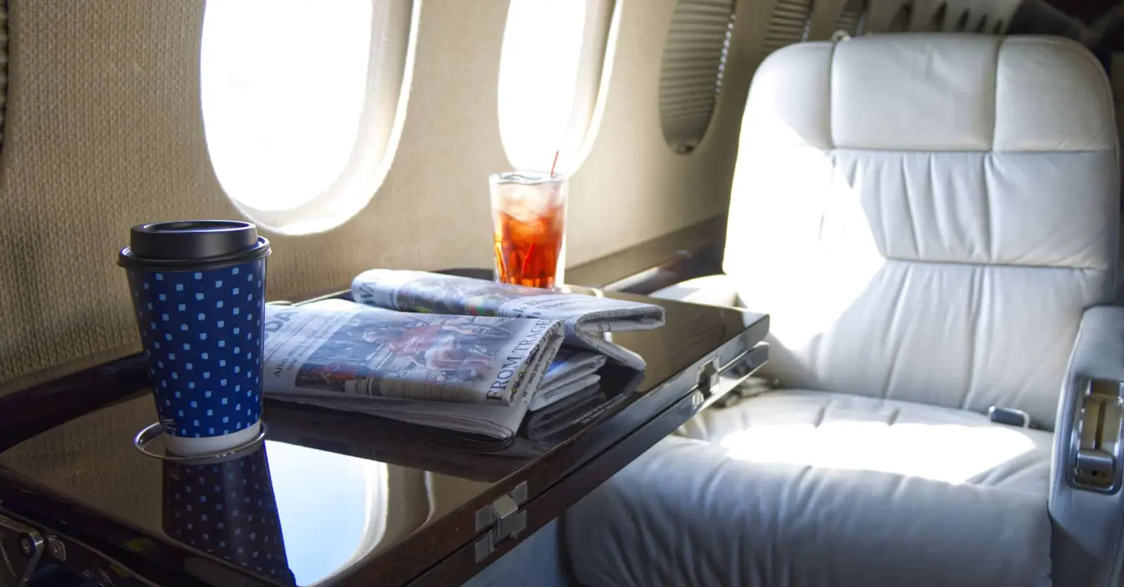Dassault Falcon 900EX N513HS operated by Business Jet Services photo 3