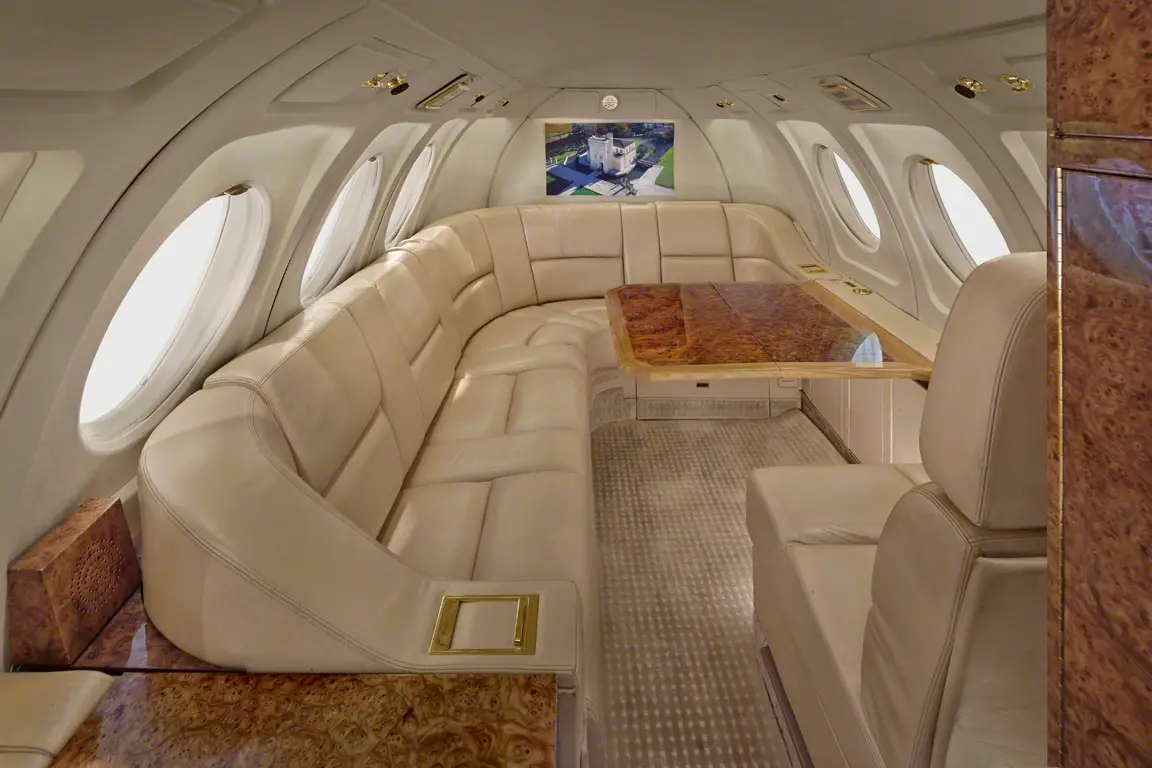 Dassault Falcon 50 N516CJ operated by Justice Air photo 3