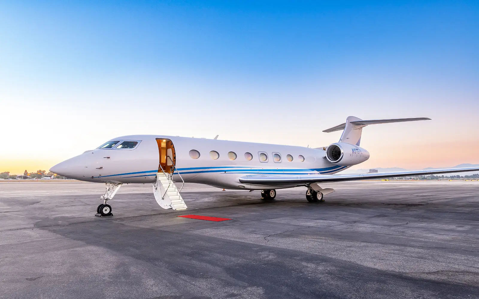 Gulfstream G650 N516PL operated by Planet 9 Private Air ("P9PA"), exterior