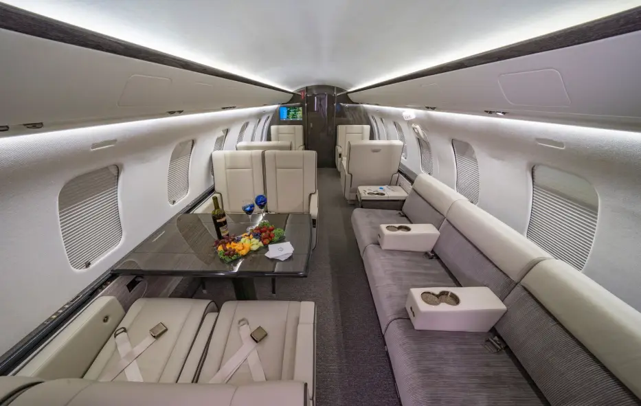 Bombardier Challenger 605 N518JA operated by Global Aviation, Inc. photo 2