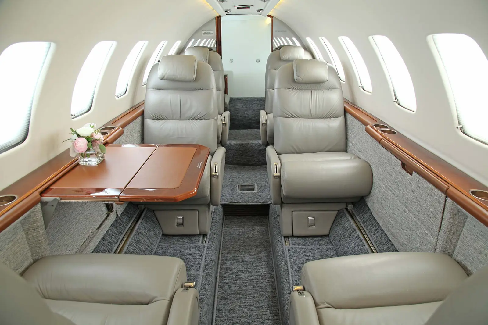 Cessna Citation Ultra N51ND operated by Fair Wind Air Charter photo 3
