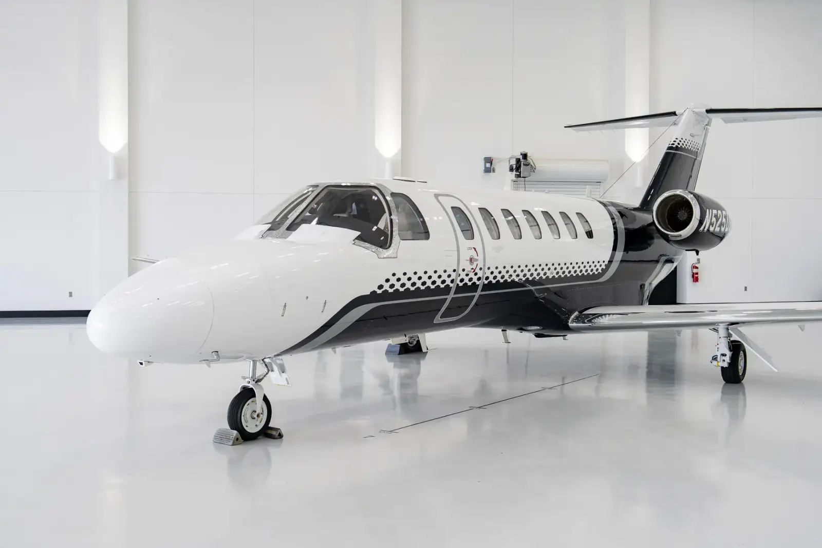 Cessna Citation CJ3+ N525DG operated by Jackson Jet Center photo 6