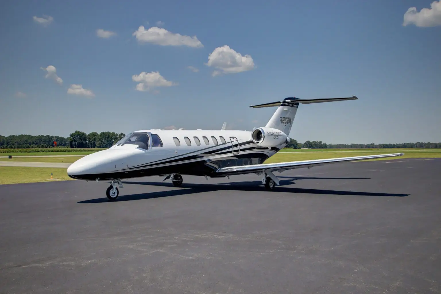 Cessna Citation CJ2 N525F operated by BellAir LLC, exterior