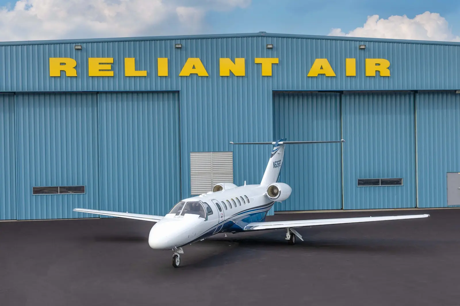 Cessna Citation CJ3 N525RE operated by Reliant Air Charter, exterior