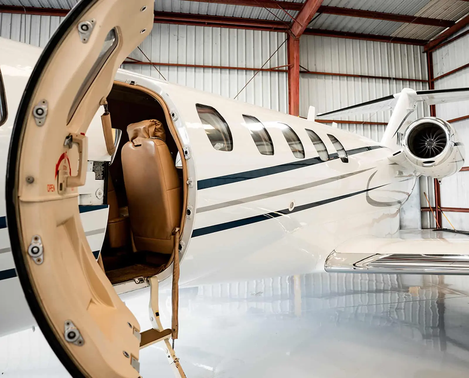 Cessna Citation CJ2 N525VE operated by The Heliteam, LLC photo 4