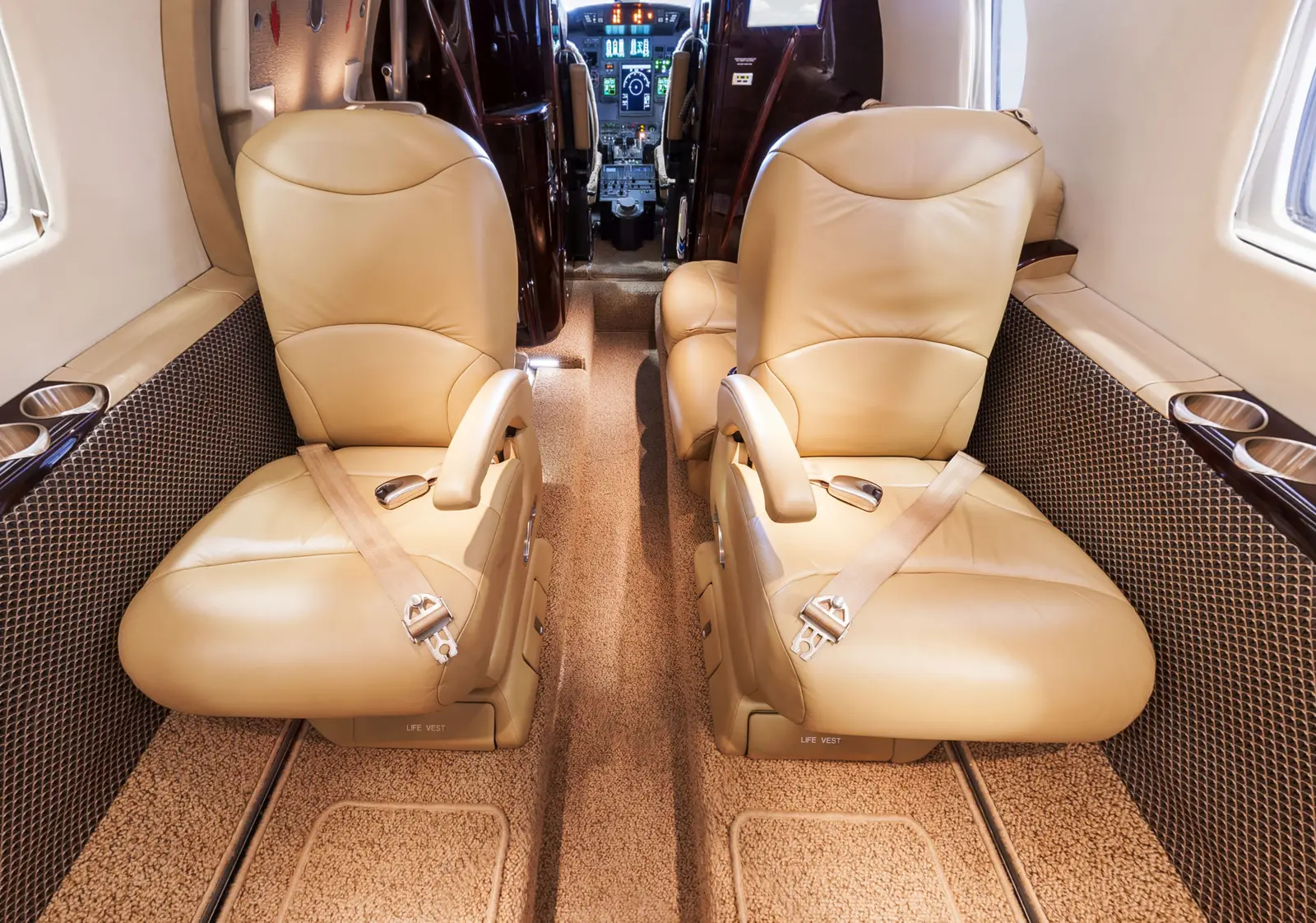 Cessna Citation XLS N527EE operated by Northern Jet Management, Inc. photo 2