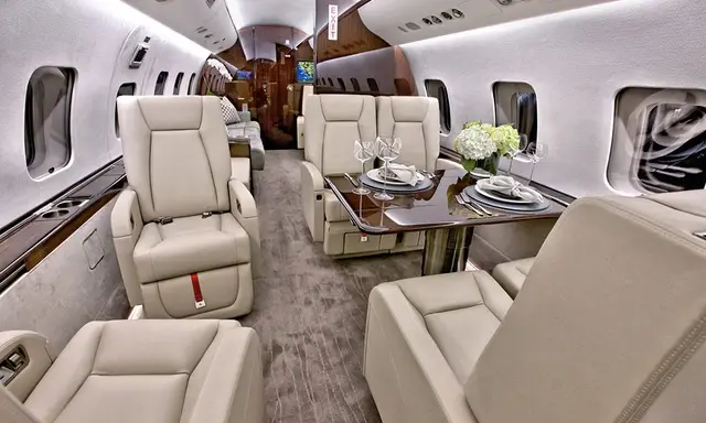 Bombardier Global 6000 N529DB operated by Solairus Aviation photo 3