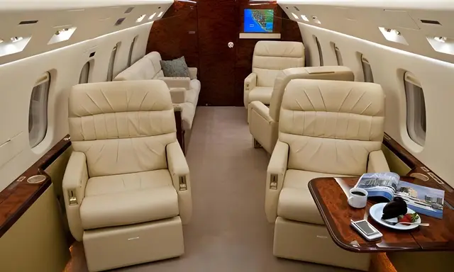 Bombardier Challenger 604 N530BD operated by Jet Linx Aviation, LLC photo 3