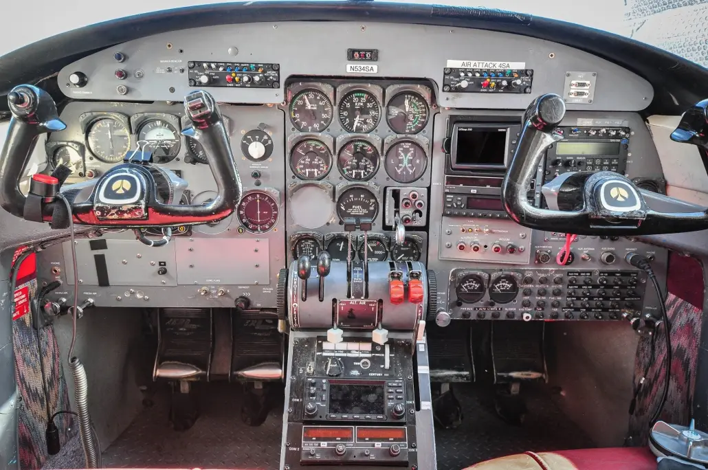 Aero Commander 690 N534SA operated by Spur Aviation Services, LC photo 3
