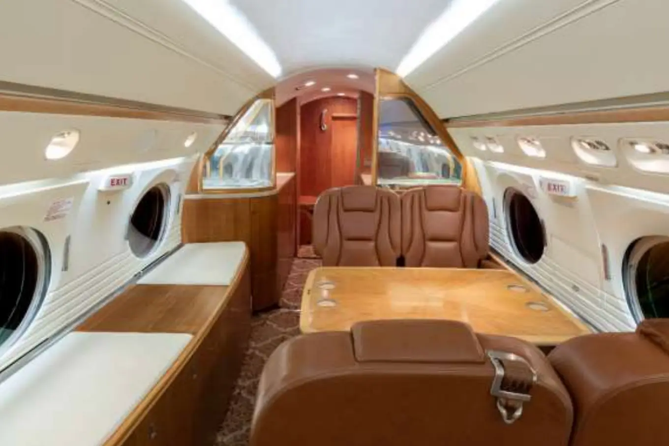 Gulfstream V N535V operated by Solairus Aviation photo 6