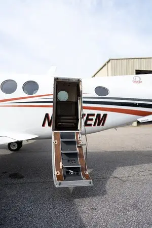 Beechcraft King Air 200 N537EM operated by Air Charter Express, Inc. photo 6