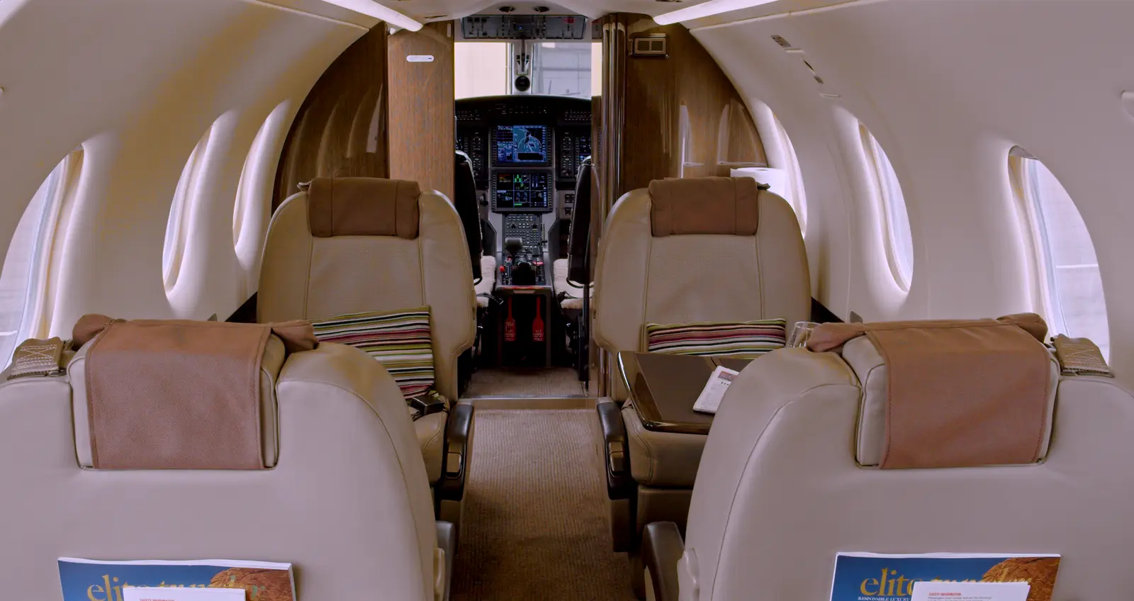Pilatus PC-12/47 NG N538MT operated by ExecuJet Charter Service Inc photo 4