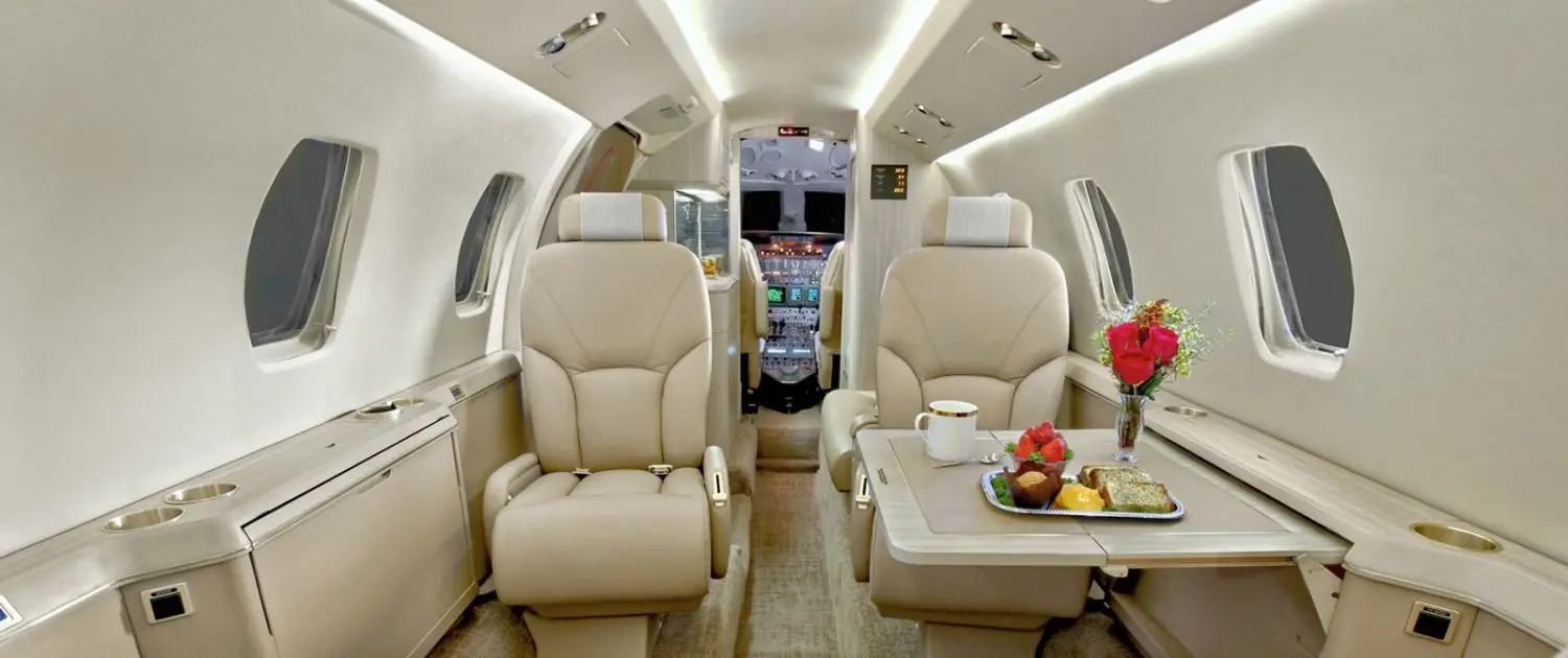 Cessna Citation VII N53HA operated by AEM Aviation photo 2