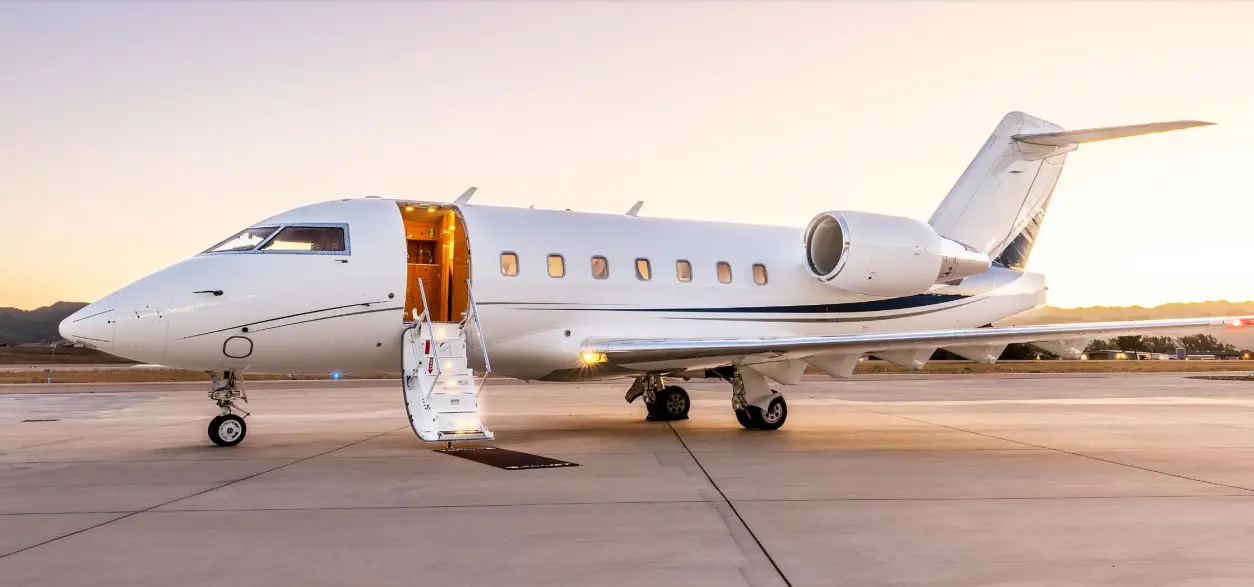 Bombardier Challenger 604 N5481T operated by Goodjet (SP Aviation) photo 4