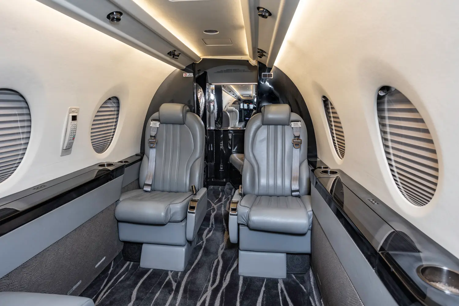 Beechcraft Beechjet 400A N548KK operated by Modesto Jet photo 6
