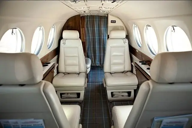 Beechcraft King Air 300 N54YC operated by Aircraft Services Group, Inc. photo 2