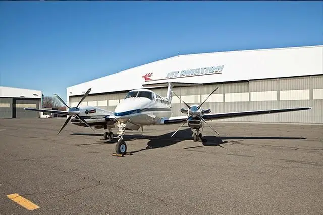 Beechcraft King Air 300 N54YC operated by Aircraft Services Group, Inc. photo 4