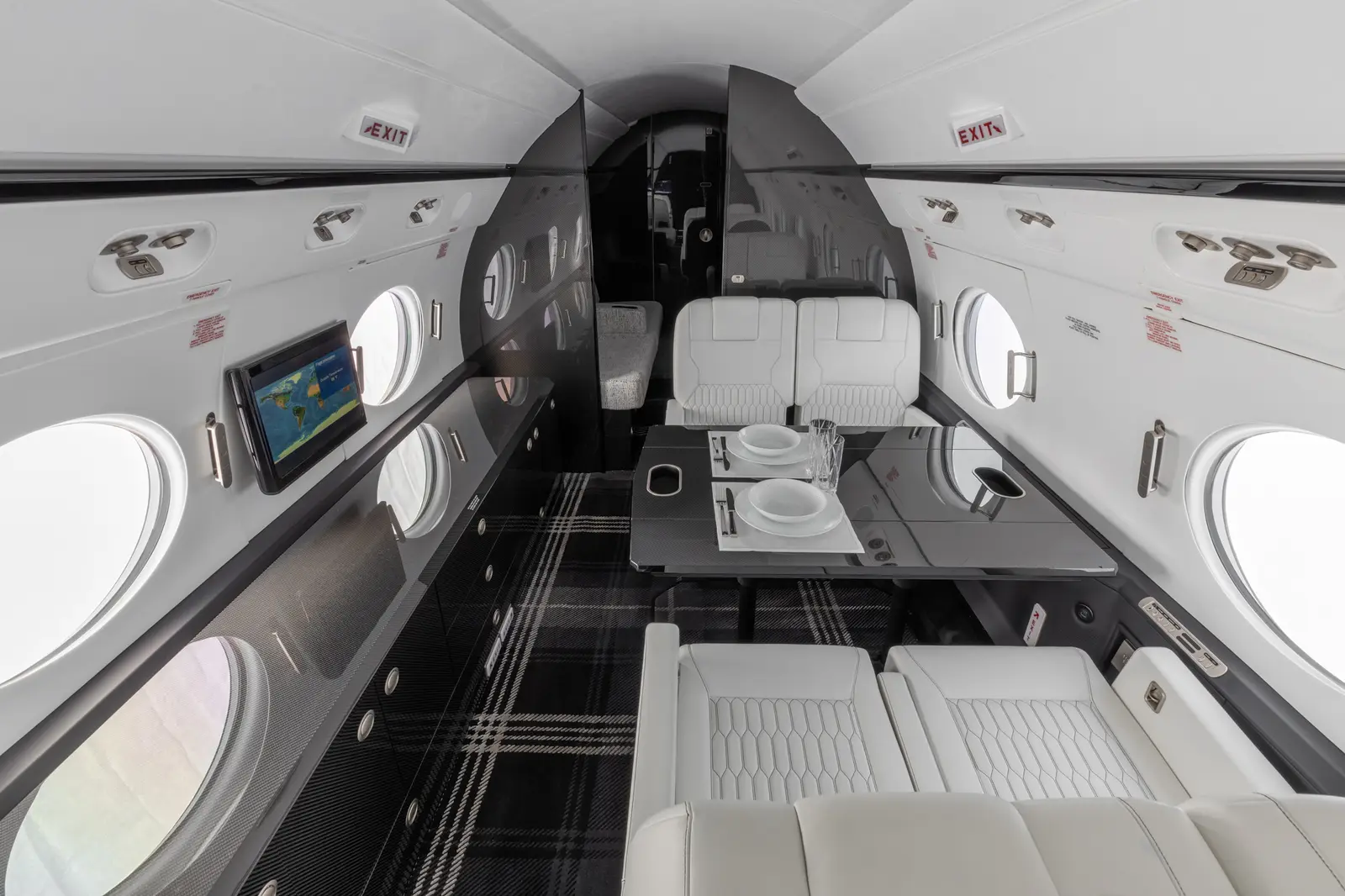 Gulfstream G550 N550AG operated by Silver Air, KSNA photo 6