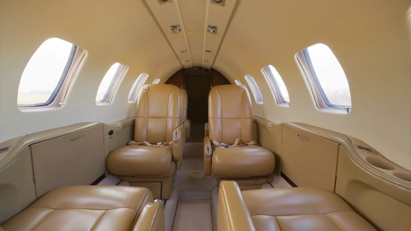 Cessna Citation Bravo N550HK operated by Crow Executive Air, Inc., KSVH photo 4