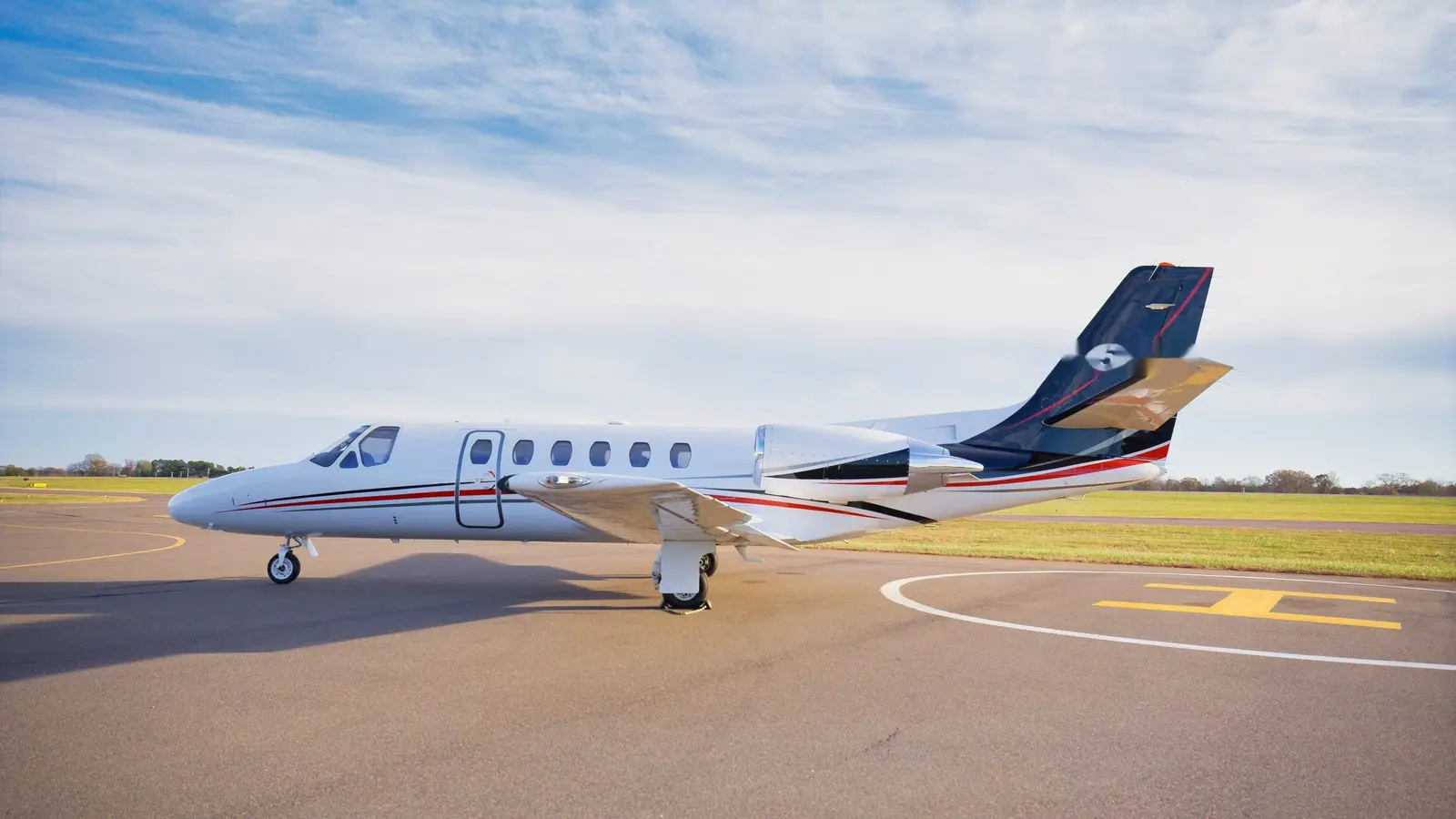 Cessna Citation Bravo N550HK operated by Crow Executive Air, Inc., KSVH photo 6