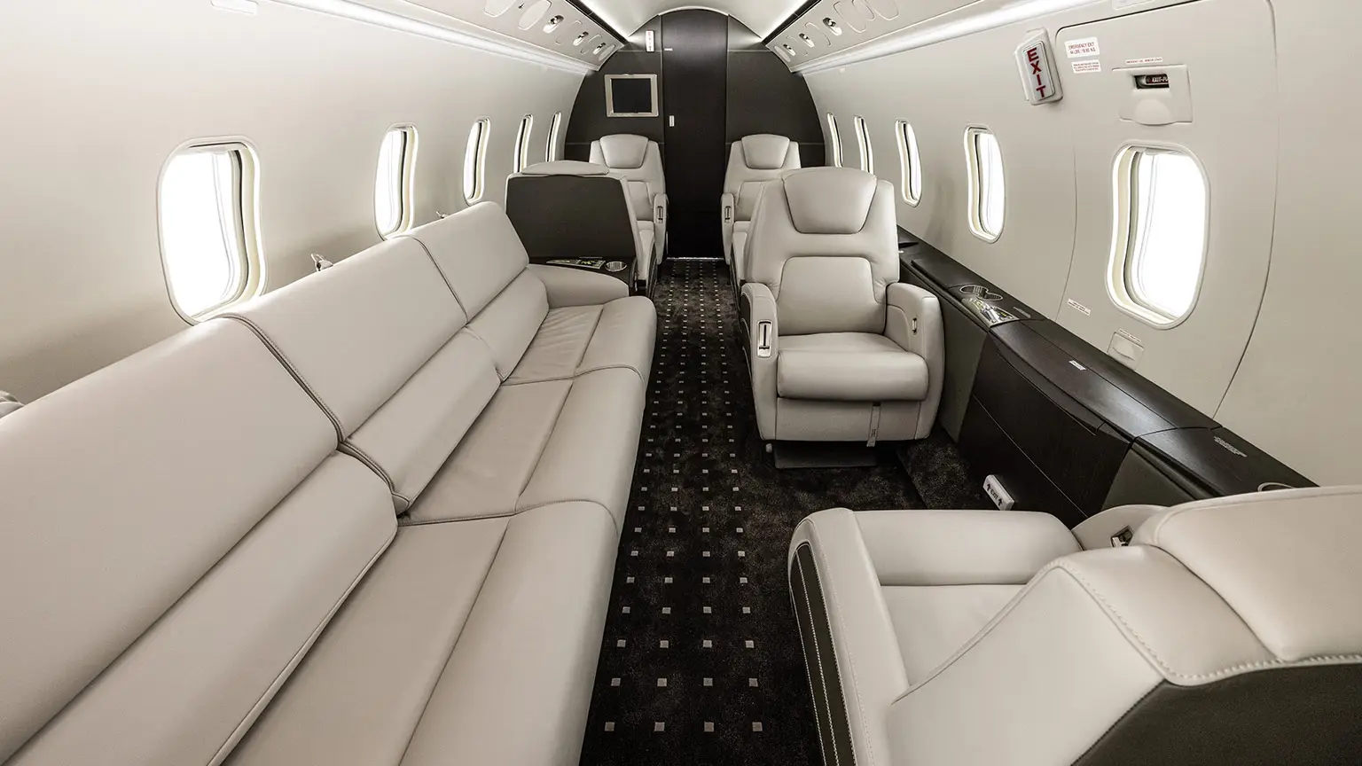 Bombardier Challenger 300 N550XJ operated by Jet Edge International photo 5