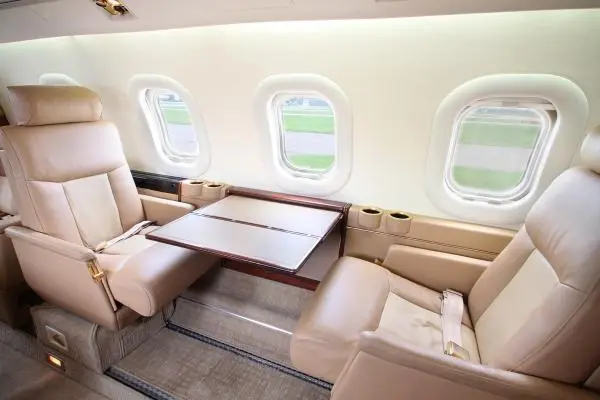 Bombardier Learjet 55 N551RA operated by Royal Air Freight, Inc, KPTK photo 2